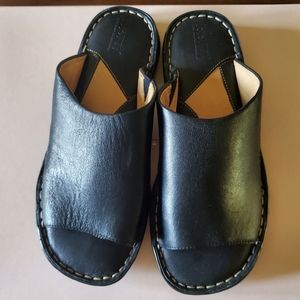 Born, black leather slides, 6.5